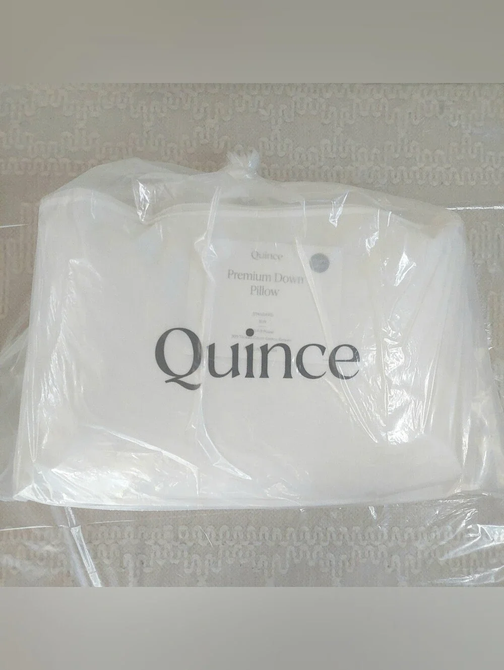 NWOT- Quince Standard White Duck Down Premium Pillow (Soft)(P48)
